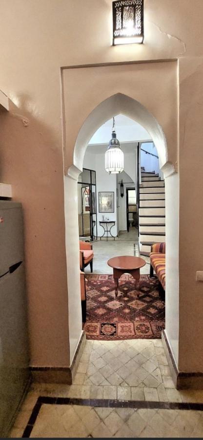 Riad Privatise Jusqu A 5 Personnes A 5 Minutes Place Jemma El Fna Loue Avec Menage Et Petit Dejeuner Compris Marrakesh Exterior foto
