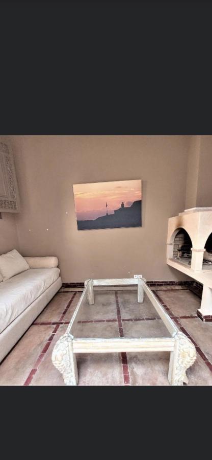 Riad Privatise Jusqu A 5 Personnes A 5 Minutes Place Jemma El Fna Loue Avec Menage Et Petit Dejeuner Compris Marrakesh Exterior foto