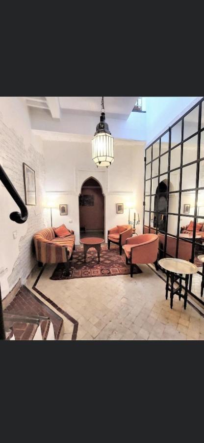 Riad Privatise Jusqu A 5 Personnes A 5 Minutes Place Jemma El Fna Loue Avec Menage Et Petit Dejeuner Compris Marrakesh Exterior foto