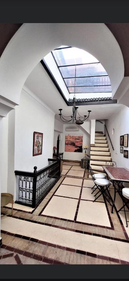 Riad Privatise Jusqu A 5 Personnes A 5 Minutes Place Jemma El Fna Loue Avec Menage Et Petit Dejeuner Compris Marrakesh Exterior foto