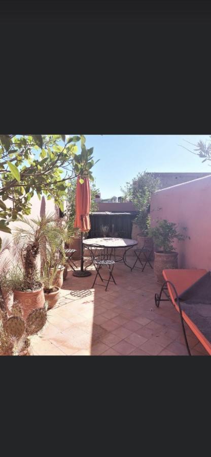 Riad Privatise Jusqu A 5 Personnes A 5 Minutes Place Jemma El Fna Loue Avec Menage Et Petit Dejeuner Compris Marrakesh Exterior foto