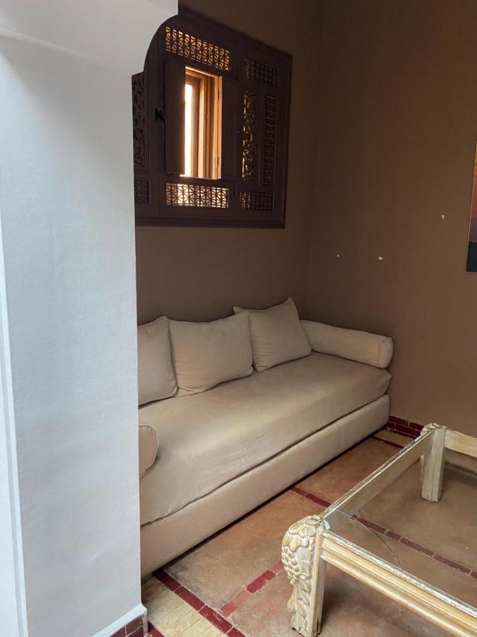 Riad Privatise Jusqu A 5 Personnes A 5 Minutes Place Jemma El Fna Loue Avec Menage Et Petit Dejeuner Compris Marrakesh Exterior foto