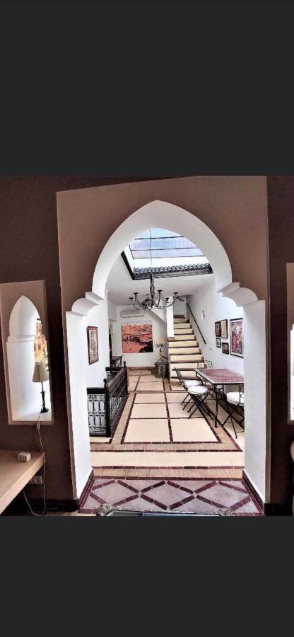 Riad Privatise Jusqu A 5 Personnes A 5 Minutes Place Jemma El Fna Loue Avec Menage Et Petit Dejeuner Compris Marrakesh Exterior foto