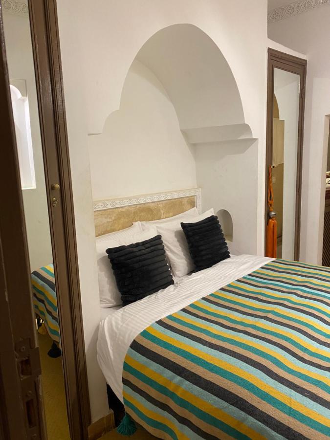 Riad Privatise Jusqu A 5 Personnes A 5 Minutes Place Jemma El Fna Loue Avec Menage Et Petit Dejeuner Compris Marrakesh Exterior foto